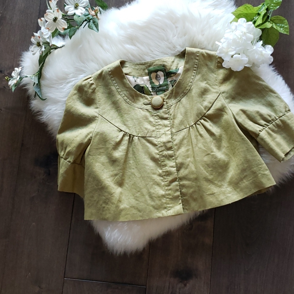 💥CLEARANCE💥 Green Cropped Swing Jacket